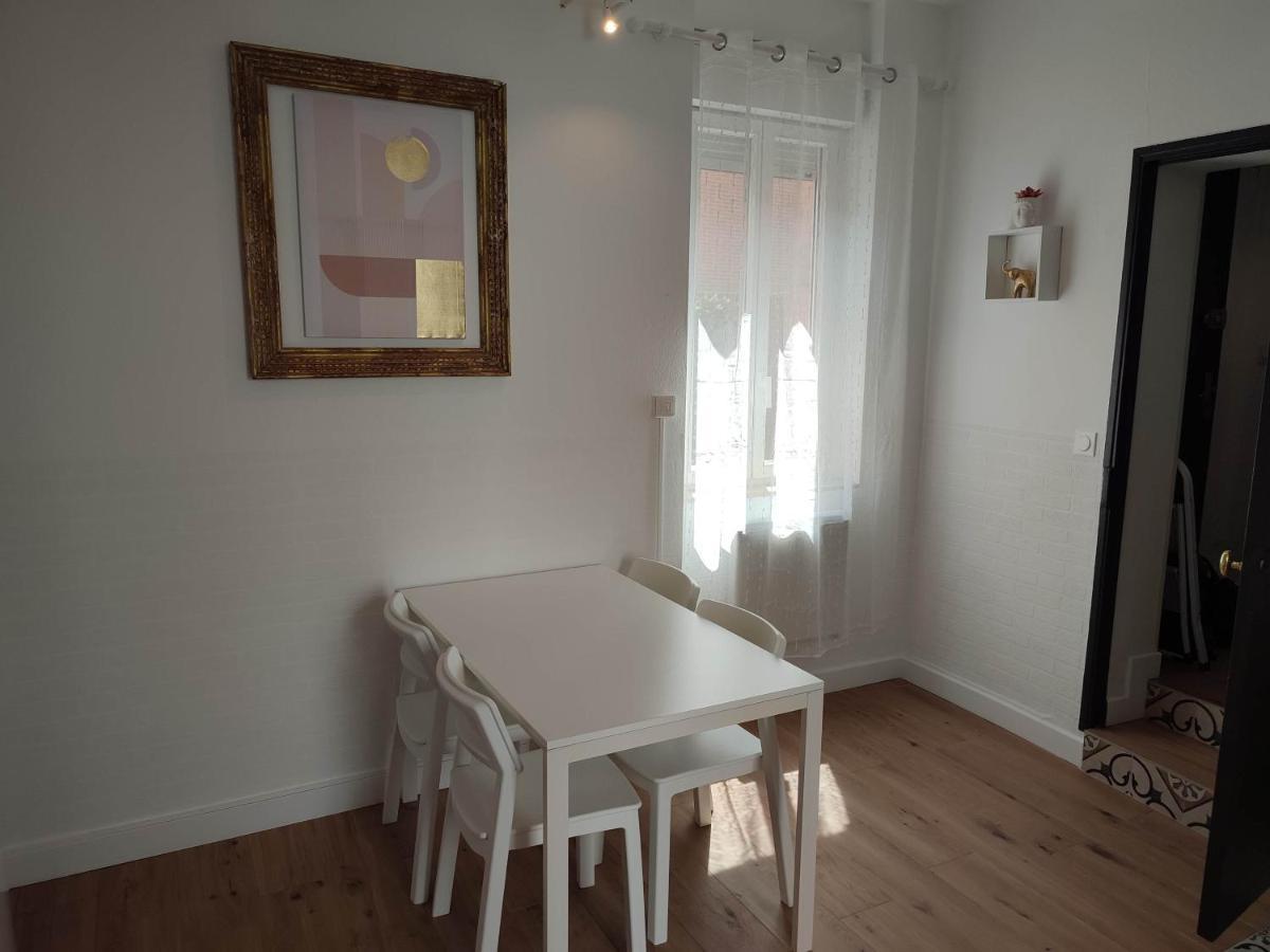Les Loges De Montauban Apartment Luaran gambar